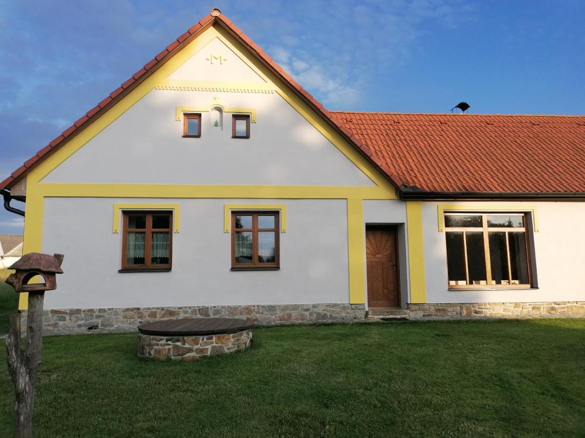 Apartman Na Statku Jílovice Exterior foto